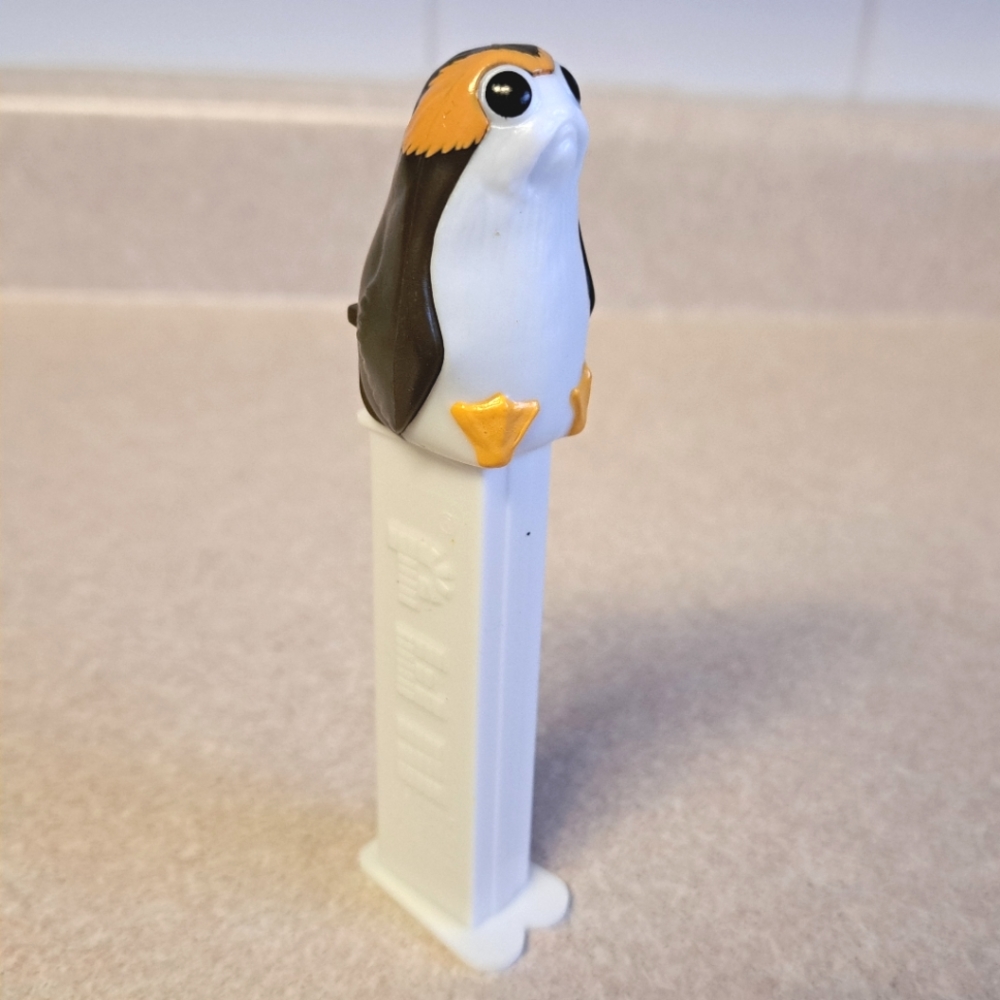 Pez Star Wars The Last Jedi Porg Candy Dispenser empty